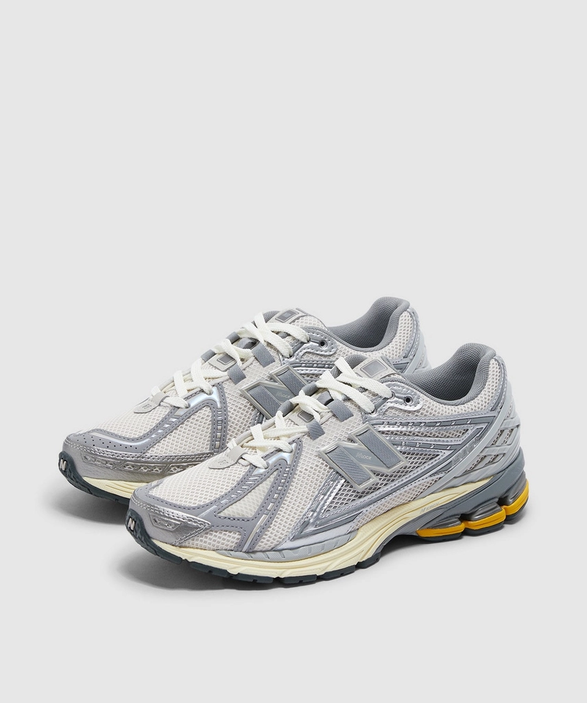 New Balance 1906 sneaker